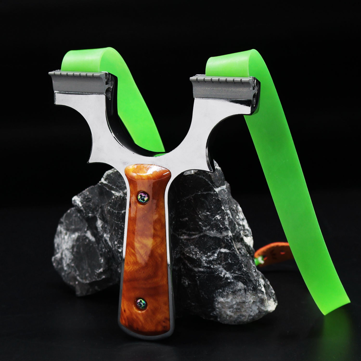 Black Alloy Timber Dragon Tooth Slingshot MARKSMAN