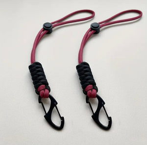 Light Gray Multifunctional Outdoor Braided Paracord Keychain with Carabiner Clip – Durable Hand Strap & Bottle Hook (24cm) INDIAN SLINGSHOT