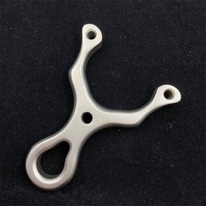 Black CNC Stainless Steel Flying Tiger Flat Leather Slingshot Free Binding Outdoor Professional Sports Precision Catapult Feel