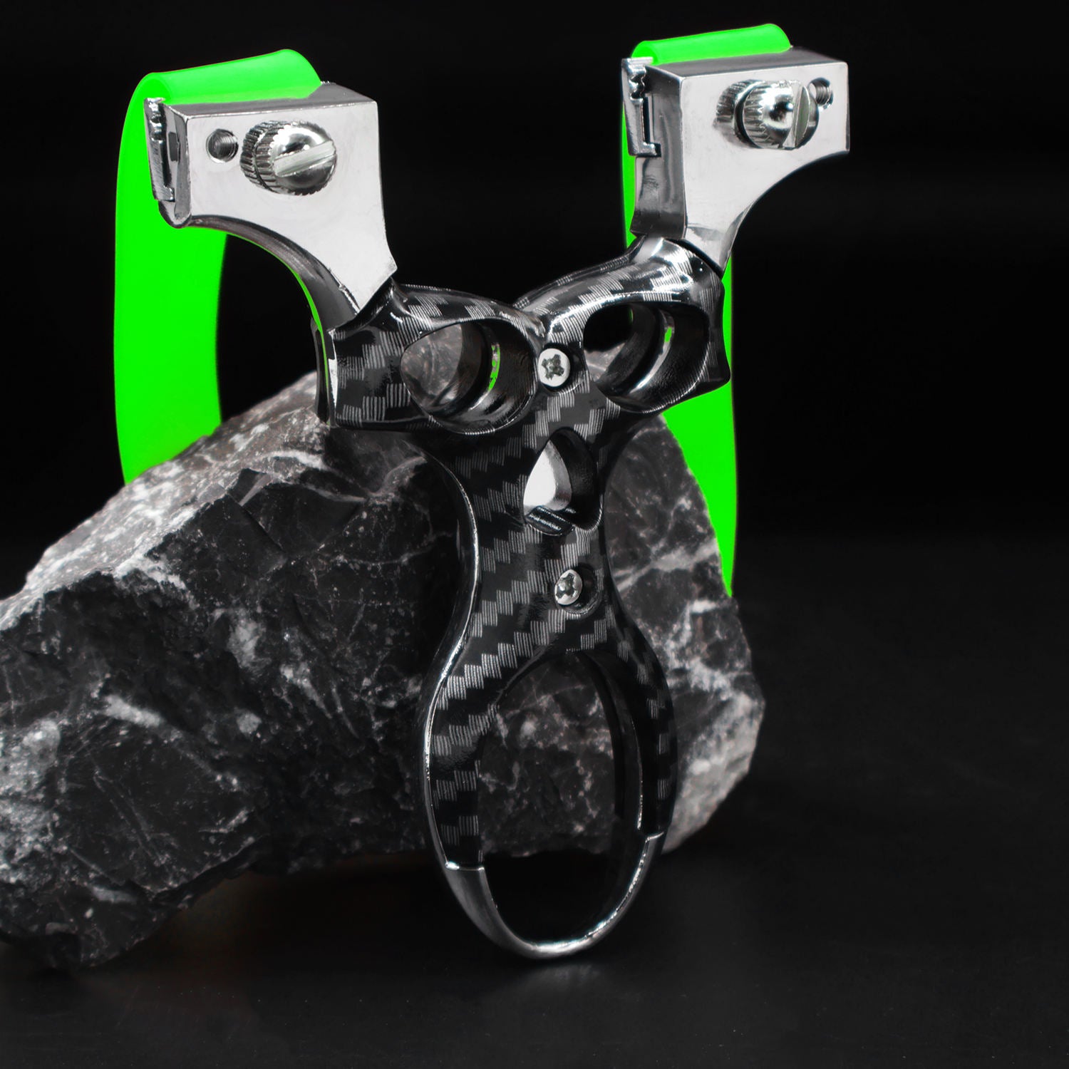Black ProAlign Zinc Alloy Slingshot with Carbon Fiber Finish & Precision Level Sight INDIAN SLINGSHOT