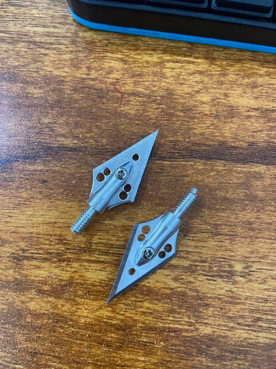 Rosy Brown Stainless Steel Broadhead Arrow Tips – Precision Archery Arrowheads for Recurve, Compound & Crossbow INDIAN SLINGSHOT