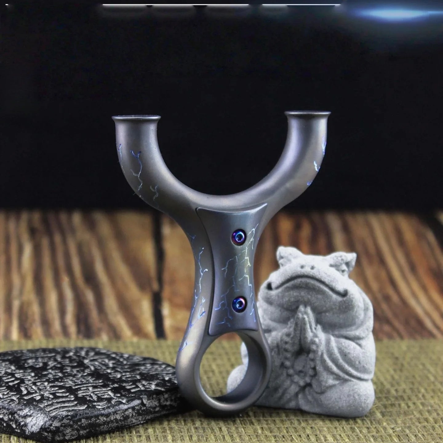 Black ThunderCrack Titanium Slingshot INDIAN SLINGSHOT